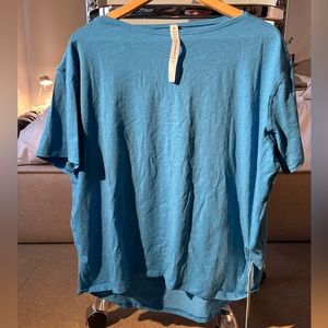 Lululemon Back in Action tee, never worn, size 8